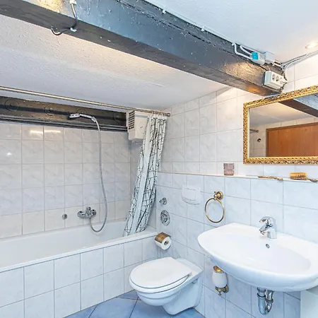 Fewo1846 - Lille Petuhtante Ii - Elegante Vintage-wohnung Mit 2 Schlafzimmern Apartment Flensburg